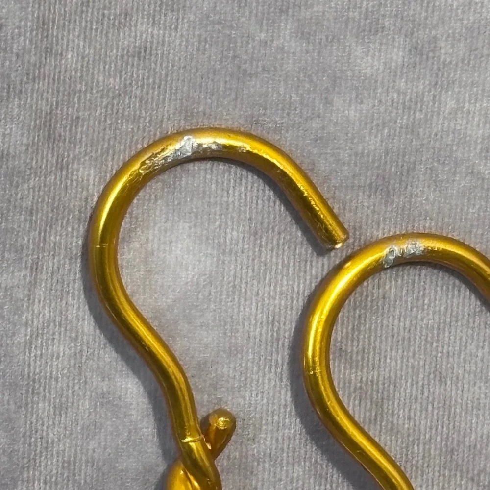 N/A unbranded gold